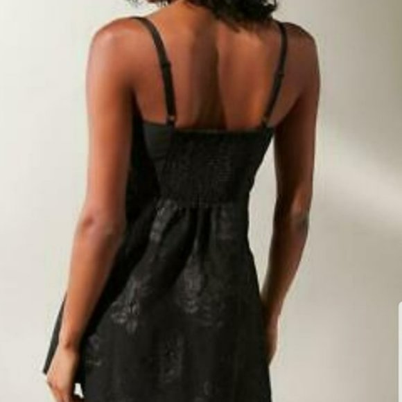 UO Waterlily Jaquard Mini Dress - Picture 2 of 6